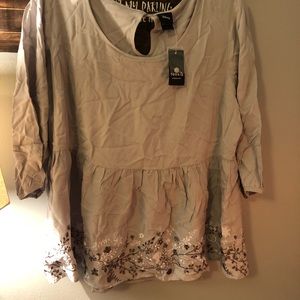 Torrid size 1 Disney princess blouse NWT